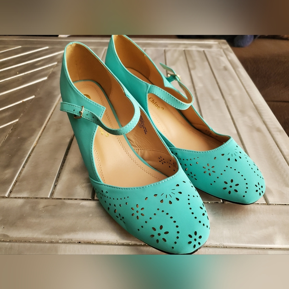 Chae & Chloe 2" mint Mina pumps